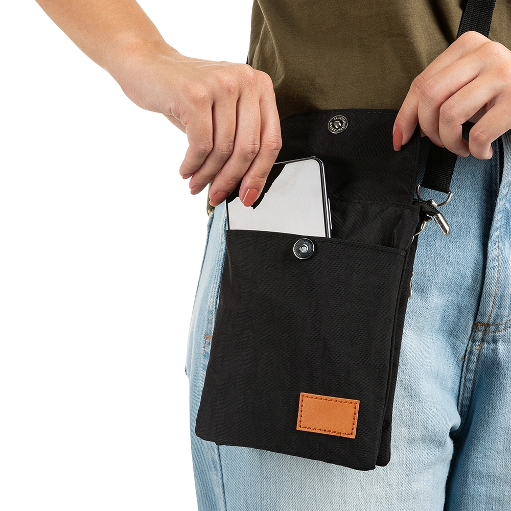 Mini Bolsa Transversal de Nylon - Imagem 4